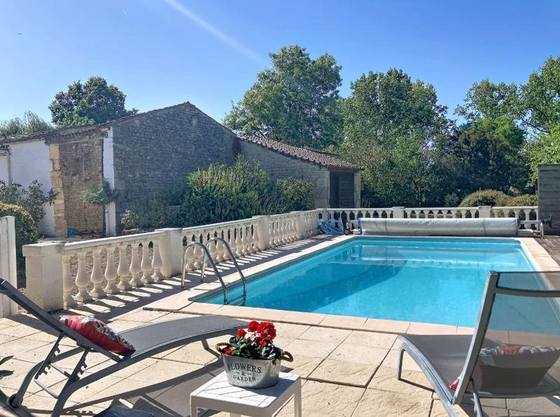 Vente Maison MIGRE - 6 pièces -222 m² - (17330)