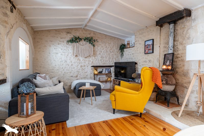 Vente Maison ST JEAN D ANGELY - 5 pièces -117 m² - (17400)