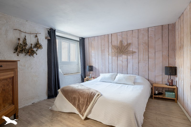 Vente Maison ST JEAN D ANGELY - 5 pièces -117 m² - (17400)