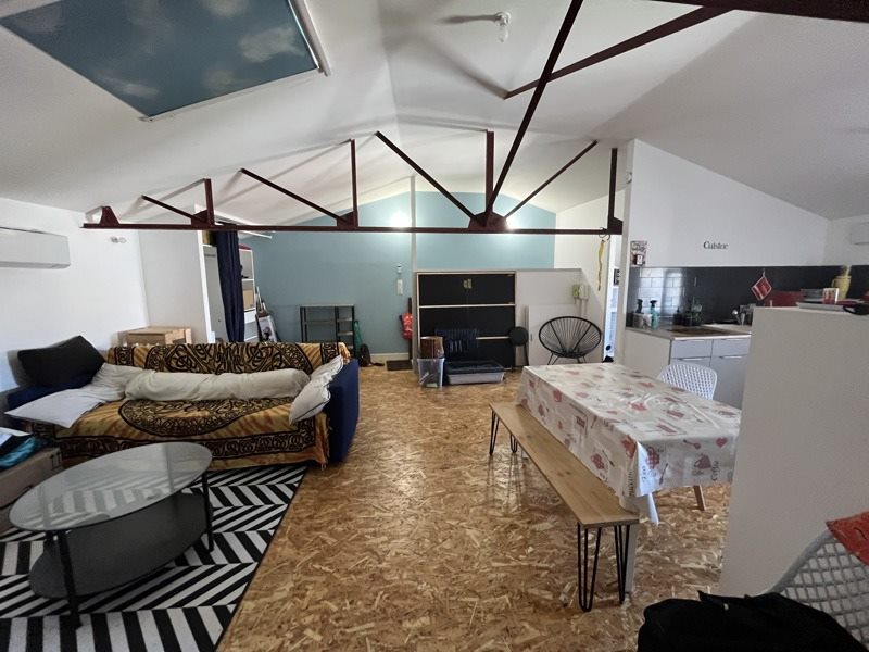 Vente Immeuble ST JEAN D ANGELY - -  189 m² - (17400)