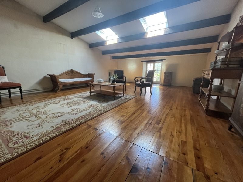 Vente Maison ST JEAN D ANGELY - 3 pièces -120 m² - (17400)