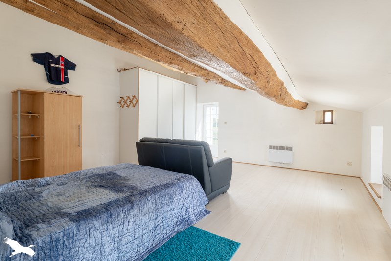 Vente Maison VERGNE - 9 pièces -213 m² - (17330)