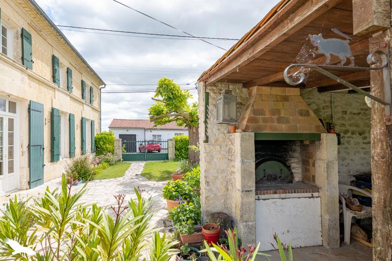 Vente Maison LOZAY - 5 pièces -157 m² - (17330)