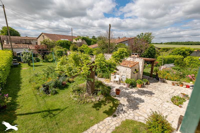 Vente Maison LOZAY - 5 pièces -157 m² - (17330)