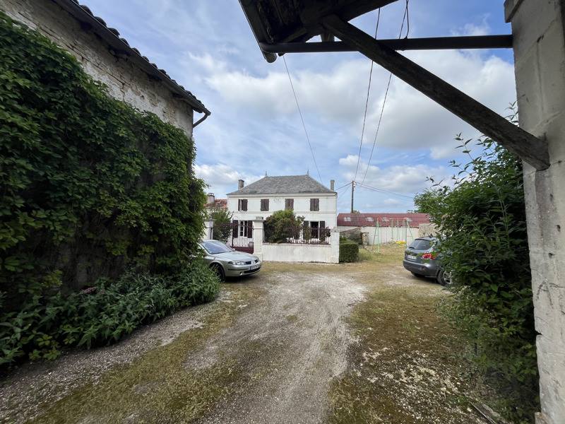 Vente Maison ASNIERES LA GIRAUD - 3 pièces -103 m² - (17400)