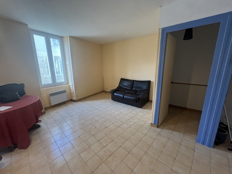 Vente Maison ST JEAN D ANGELY - 3 pièces -63 m² - (17400)