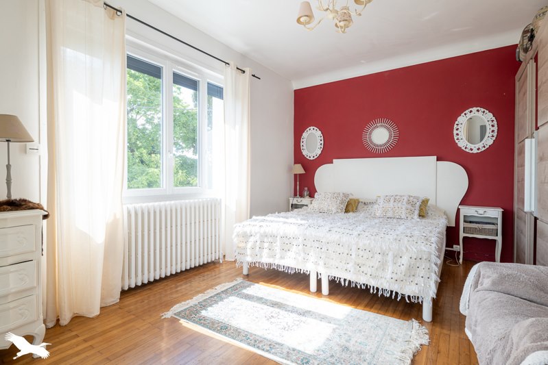 Vente Maison ST JEAN D ANGELY - 7 pièces -161 m² - (17400)