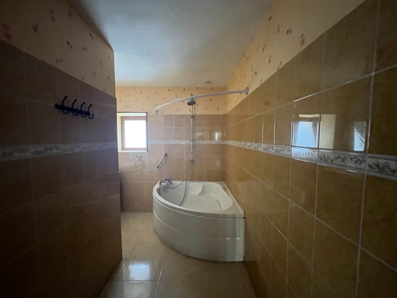 Vente Maison LA VERGNE - 4 pièces -116 m² - (17400)
