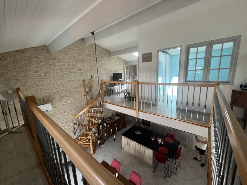 Vente Maison ST LOUP - 4 pièces -120 m² - (17380)