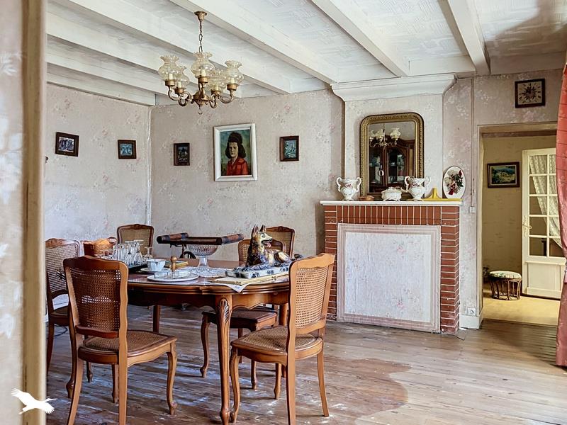 Vente Maison ESSOUVERT - 13 pièces -215 m² - (17400)