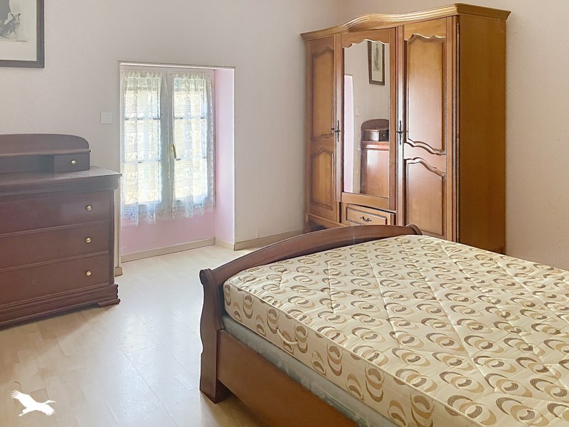 Vente Maison ESSOUVERT - 13 pièces -215 m² - (17400)