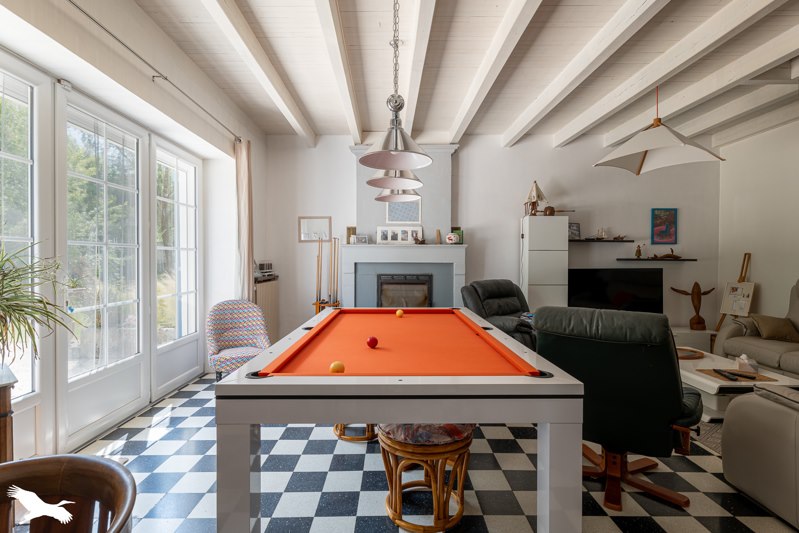 Vente Maison ST HILAIRE DE VILLEFRANCHE - 5 pièces -182 m² - (17770)