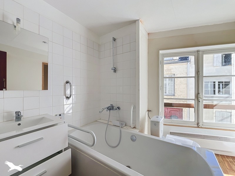 Vente Maison Saint-Jean-d'Angély - 4 pièces -113 m² - (17400)