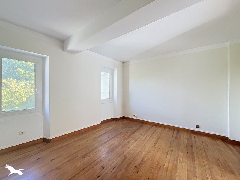 Vente Maison Saint-Jean-d'Angély - 4 pièces -113 m² - (17400)