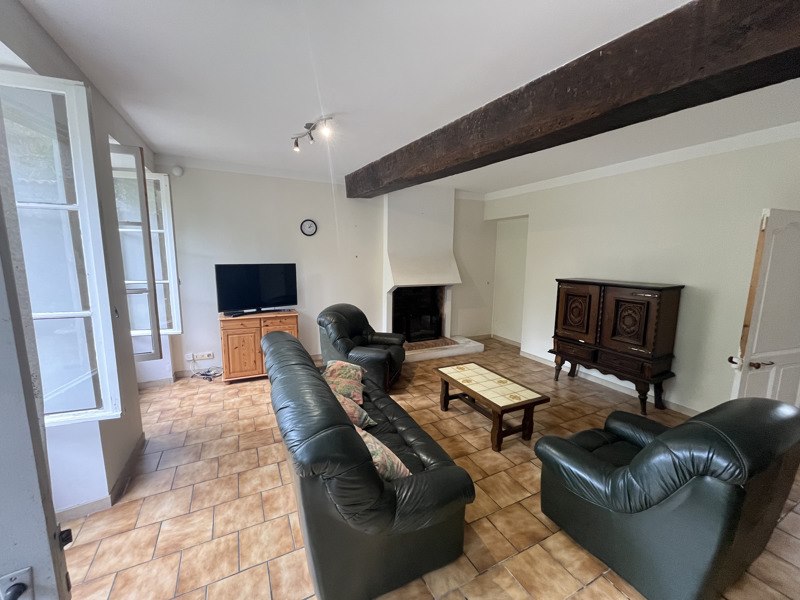 Vente Maison Saint-Jean-d'Angély - 4 pièces -113 m² - (17400)