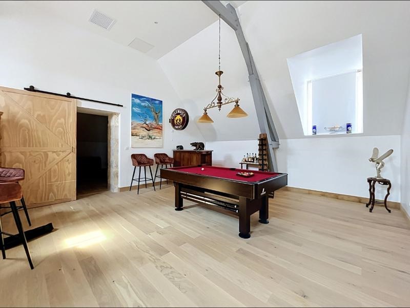 Vente Maison VILLENEUVE LA COMTESSE - 9 pièces -380 m² - (17330)