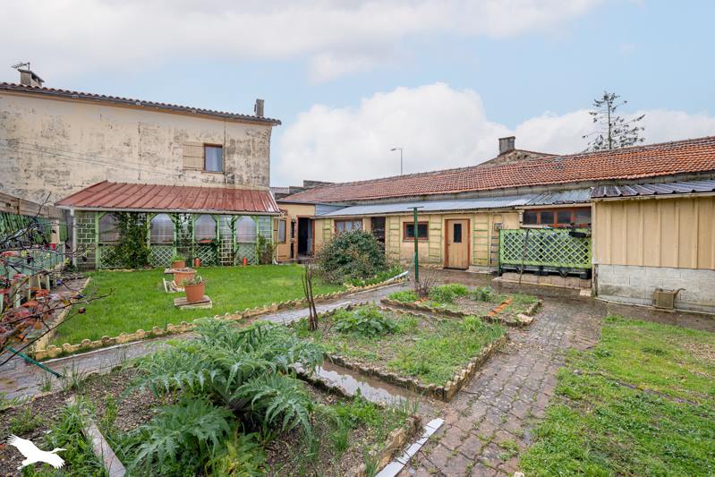 Vente Maison VILLENEUVE LA COMTESSE - 6 pièces -127 m² - (17330)