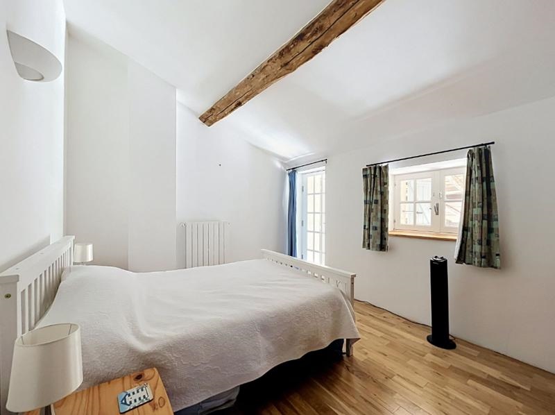 Vente Maison Mazeray - 4 pièces -109 m² - (17400)