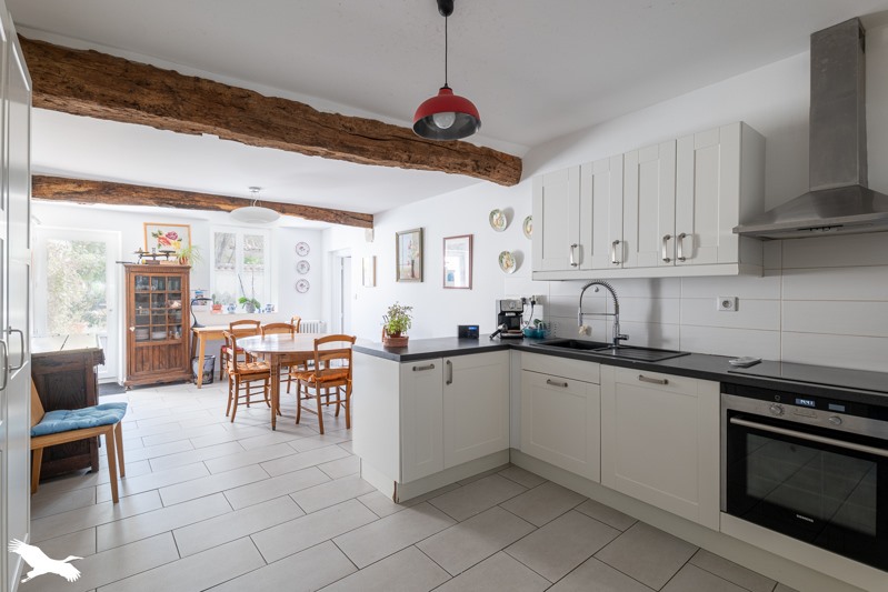 Vente Maison Saint-Jean-d'Angély - 7 pièces -240 m² - (17400)