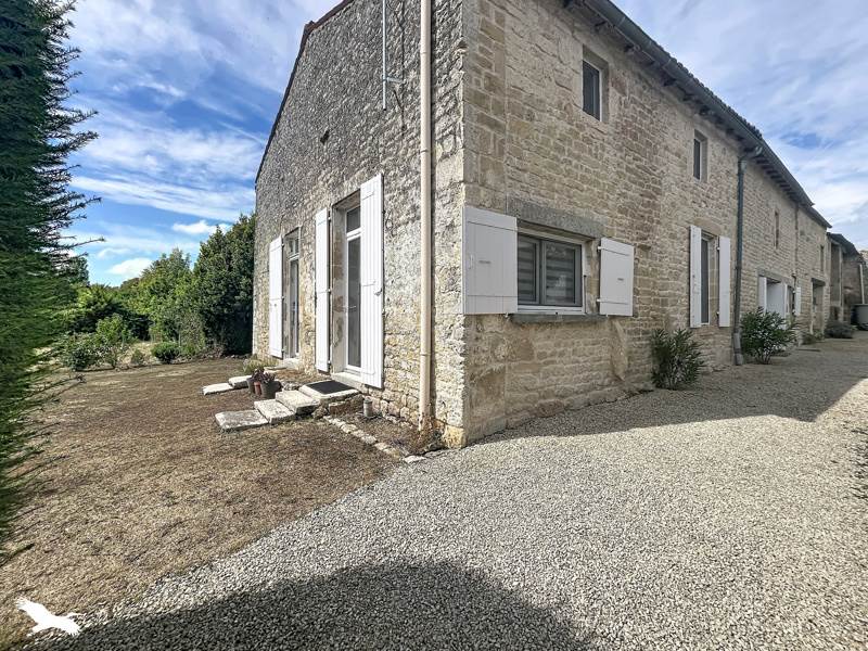 Vente Maison BLANZAY SUR BOUTONNE - 4 pièces -157 m² - (17470)