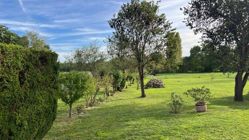 Vente Maison BLANZAY SUR BOUTONNE - 4 pièces -157 m² - (17470)