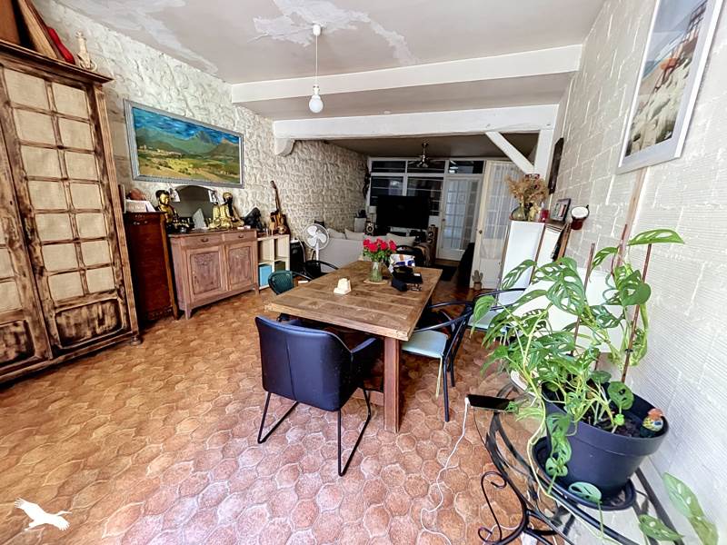 Vente Maison Saint-Jean-d'Angély - 5 pièces -129 m² - (17400)