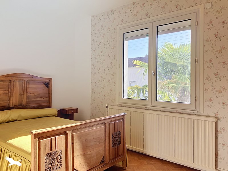 Vente Maison Saint-Jean-d'Angély - 5 pièces -144 m² - (17400)