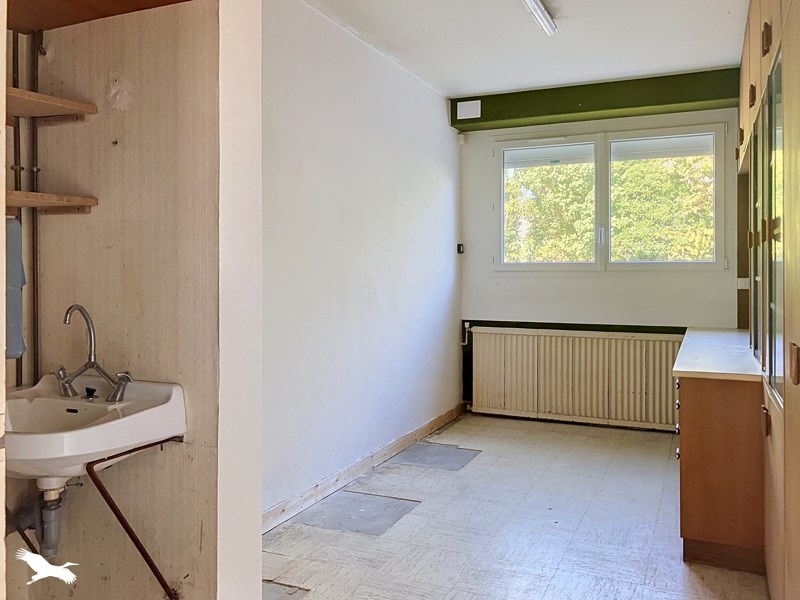 Vente Maison Saint-Jean-d'Angély - 5 pièces -144 m² - (17400)