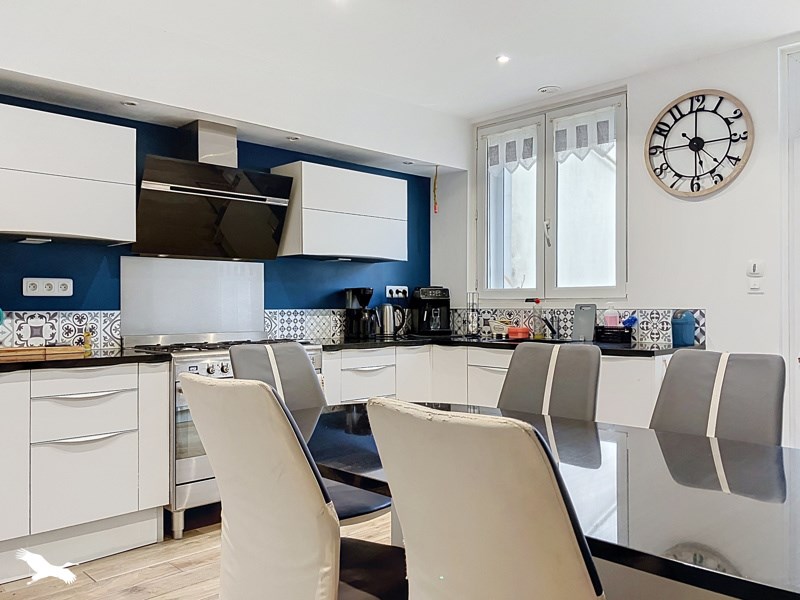 Vente Maison LES EGLISES D ARGENTEUIL 17400 7 pièces - 285 m²