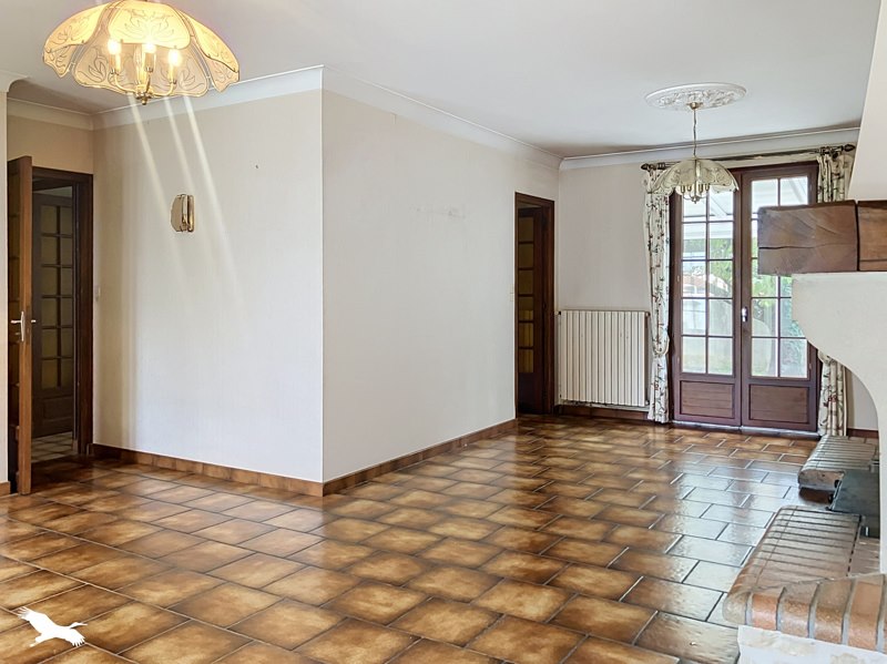 Vente Maison Saint-Jean-d'Angély - 5 pièces -125 m² - (17400)