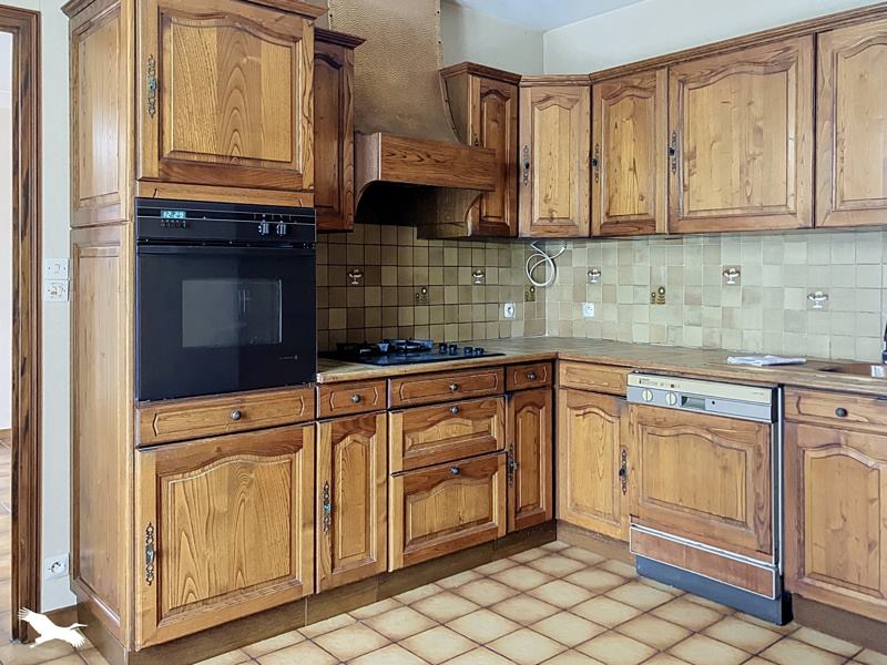 Vente Maison Saint-Jean-d'Angély - 5 pièces -125 m² - (17400)