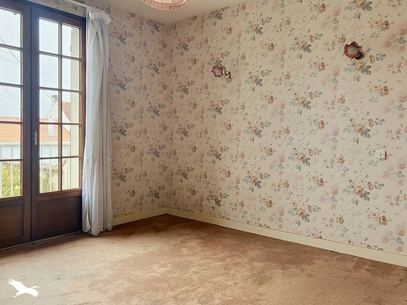 Vente Maison Saint-Jean-d'Angély - 5 pièces -125 m² - (17400)