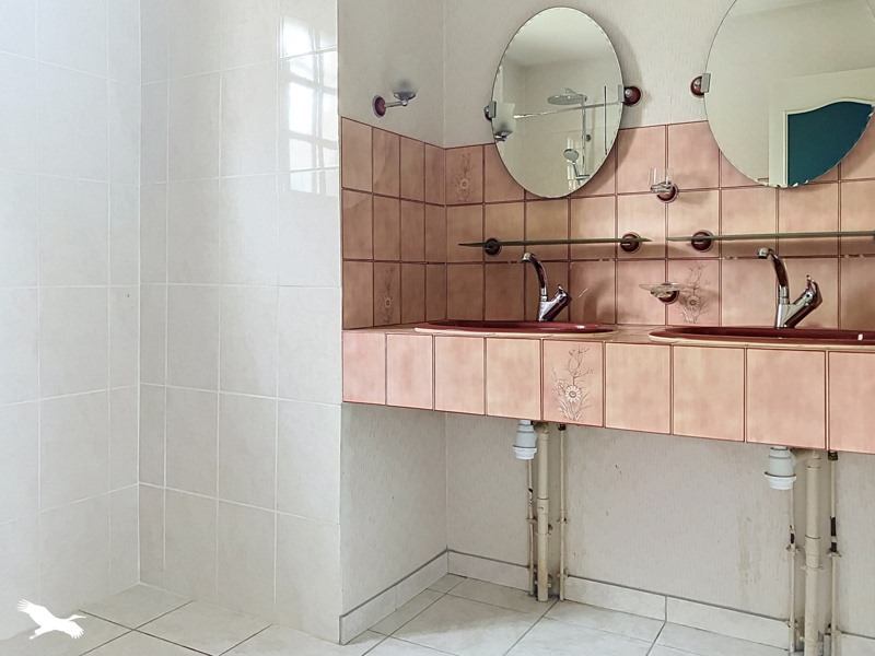 Vente Maison Saint-Jean-d'Angély - 5 pièces -125 m² - (17400)