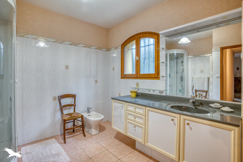 Vente Maison POMPOGNE - 6 pièces -214 m² - (47420)