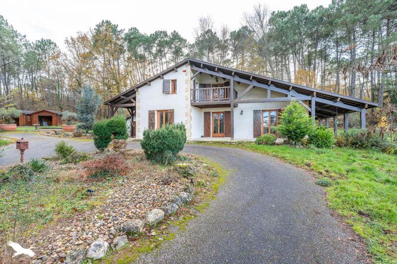 Maison 7 pièces 187 m² · à Casteljaloux · 187 m² · 281 430 €