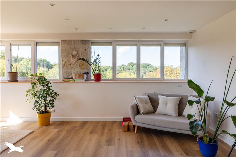 Vente Maison LA CROIX BLANCHE - 7 pièces -252 m² - (47340)