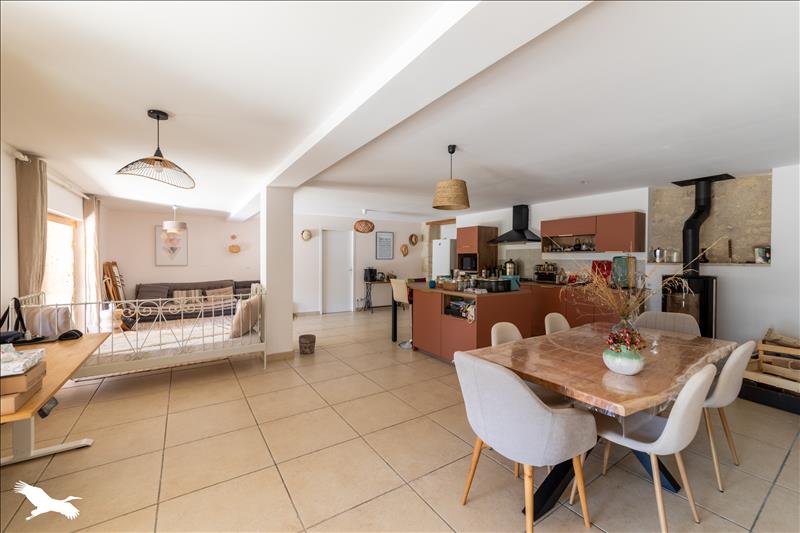 Vente Maison LA CROIX BLANCHE - 7 pièces -252 m² - (47340)