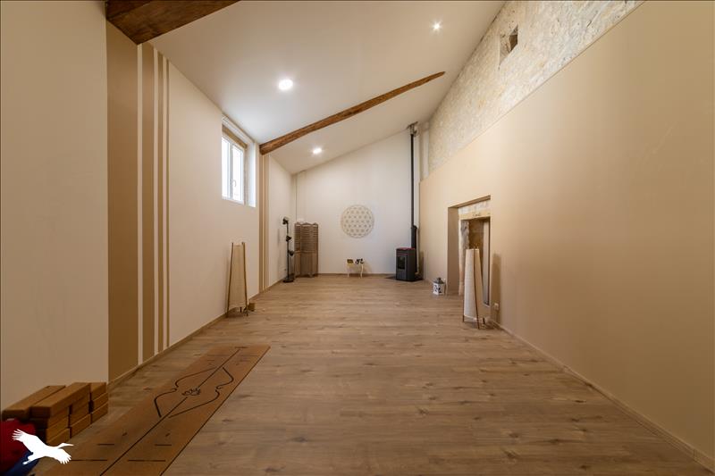 Vente Maison LA CROIX BLANCHE - 7 pièces -252 m² - (47340)