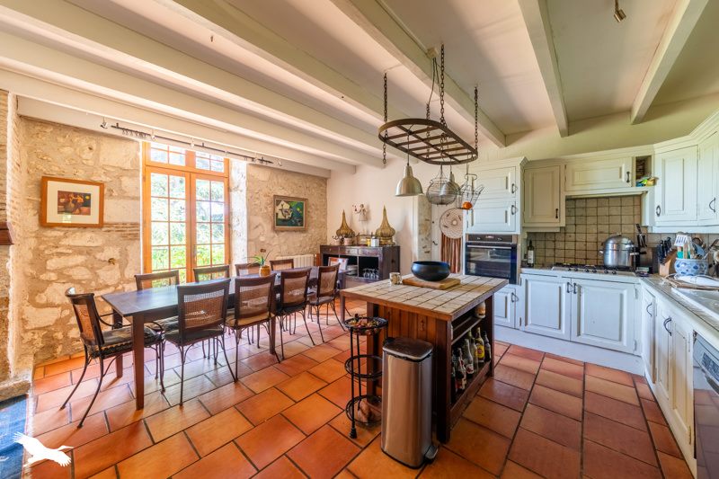 Vente Maison COURS - 12 pièces -474 m² - (47360)