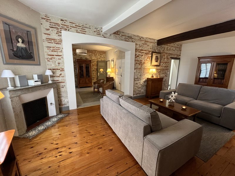 Maison 8 pièces 190 m² · à Agen · 190 m² · 385 000 €