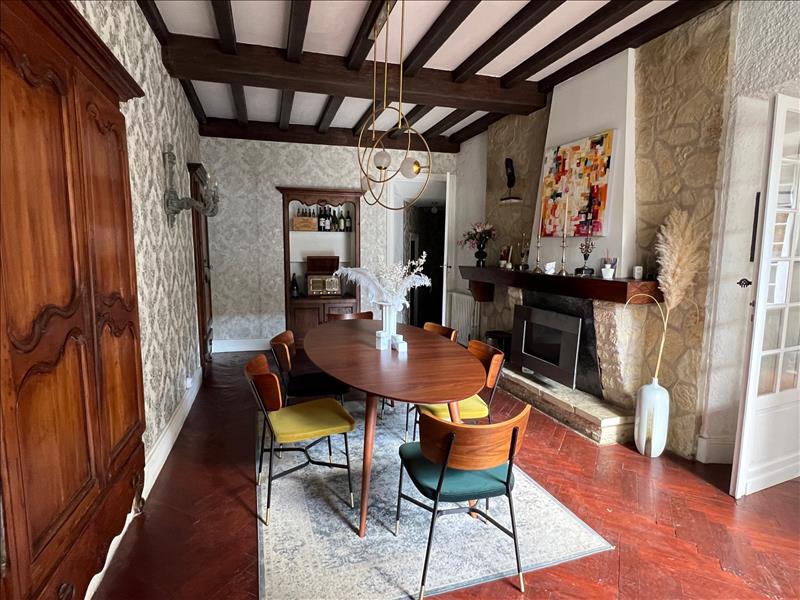 Vente Maison CADILLAC SUR GARONNE - 7 pièces -250 m² - (33410)