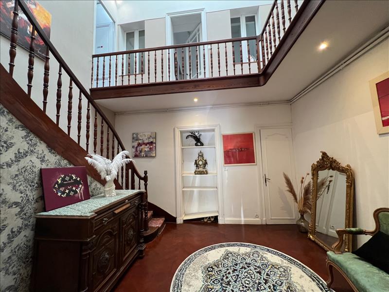 Vente Maison CADILLAC SUR GARONNE - 7 pièces -250 m² - (33410)