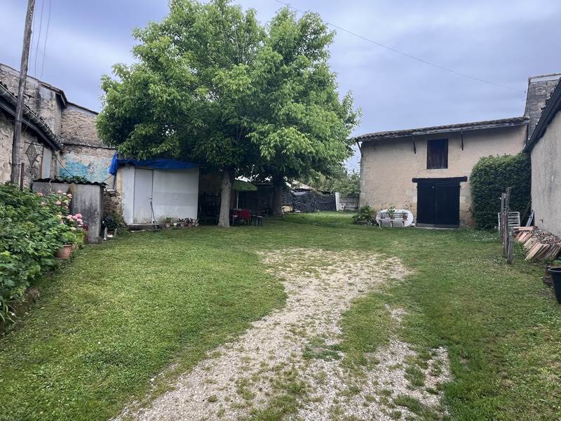 Vente Maison ILLATS - 4 pièces -122 m² - (33720)