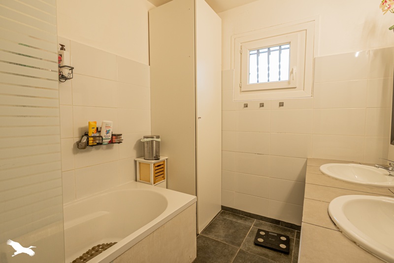 Vente Maison RIONS - 6 pièces -142 m² - (33410)