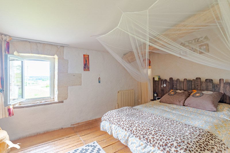 Vente Maison ST PIERRE DE BAT - 4 pièces -111 m² - (33760)