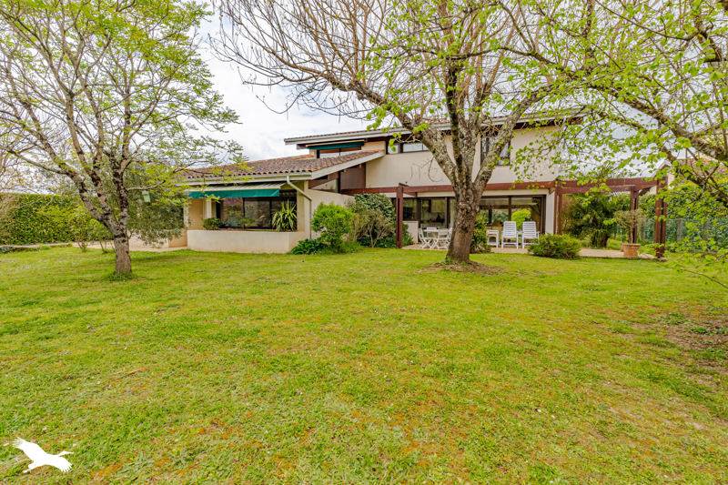 Vente Maison CADILLAC SUR GARONNE - 6 pièces -220 m² - (33410)