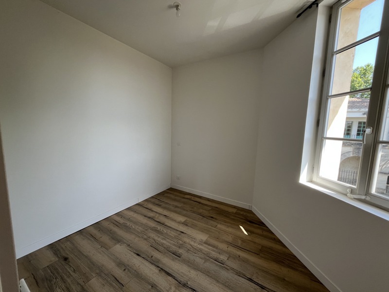 Vente Appartement CADILLAC SUR GARONNE - 4 pièces -80,2 m² - (33410)