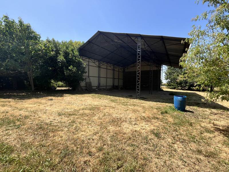 Vente Maison INEUIL - 4 pièces -121 m² - (18160)