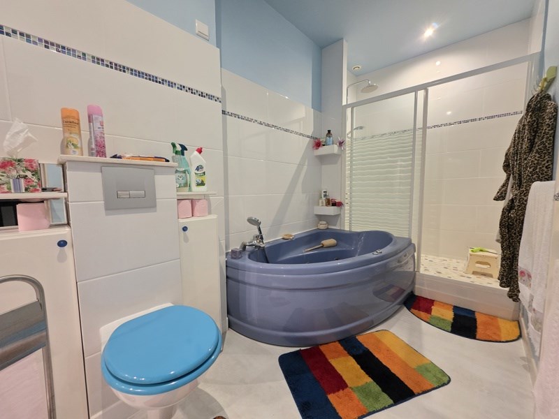 Vente Maison CHATEAUNEUF SUR CHER - 4 pièces -135 m² - (18190)
