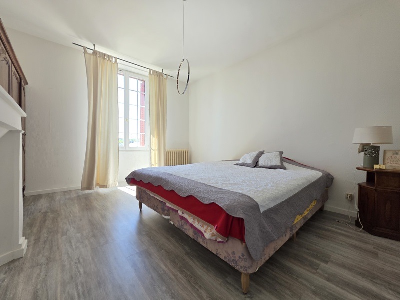 Vente Maison CHATEAUNEUF SUR CHER - 4 pièces -135 m² - (18190)
